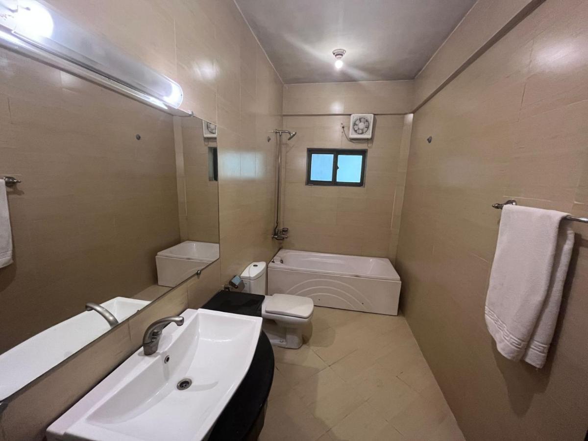 Shelton Hotel Rawalpindi Eksteriør bilde