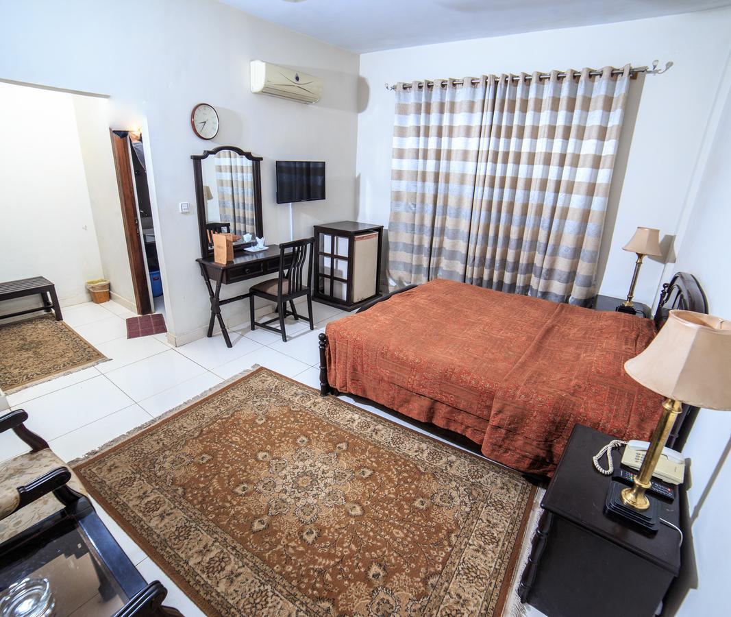 Shelton Hotel Rawalpindi Eksteriør bilde